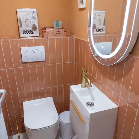 Modern 3br Near Old Town, Balcony, Free Parking * Mostar