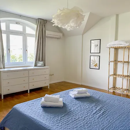 Modern 3br Near Old Town, Balcony, Free Parking Apartment Mostar