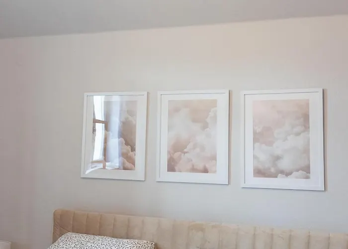 Modern 3br Near Old Town, Balcony, Free Parking