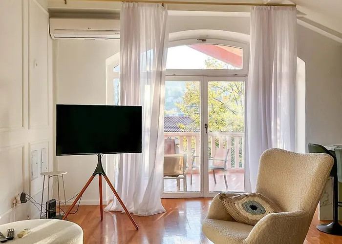 Apartamento Modern 3br Near Old Town, Balcony, Free Parking Mostar